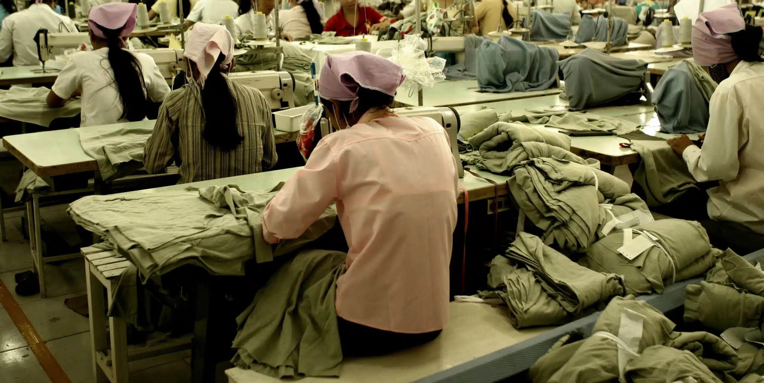 Workers at garment factory in Southeast Asia empowering-female-workers-in-the-apparel-industry